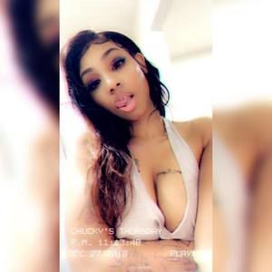 Meet your Posher, Whitney